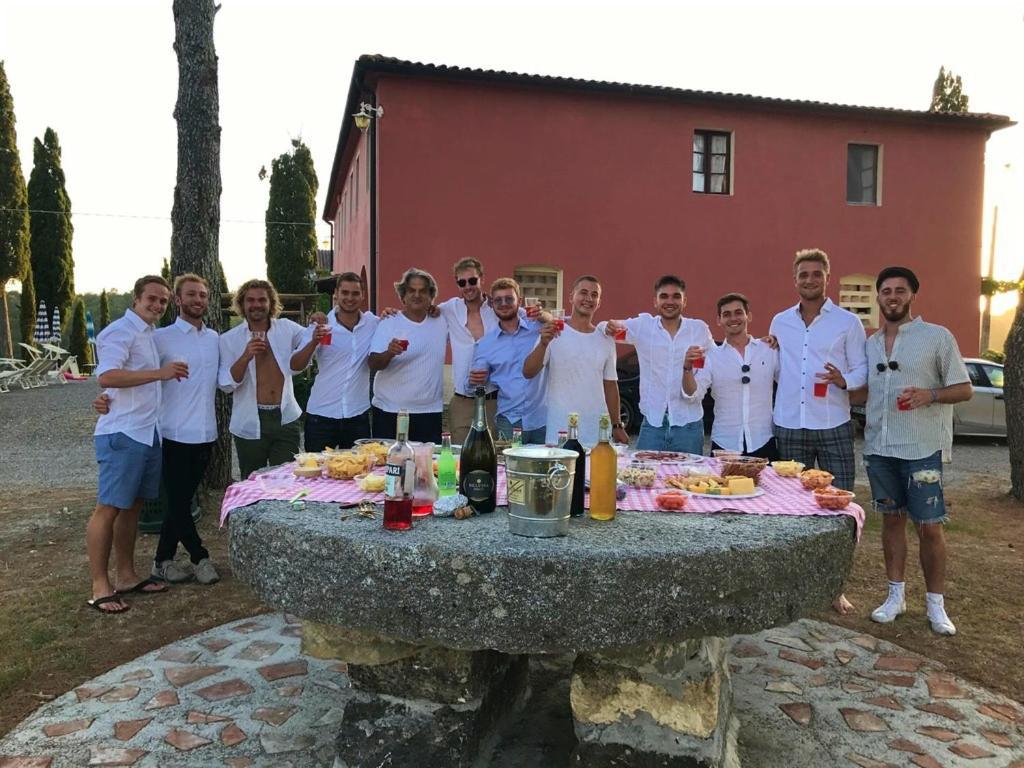Casa Vacanze Podere Marilla Peccioli Eksteriør bilde